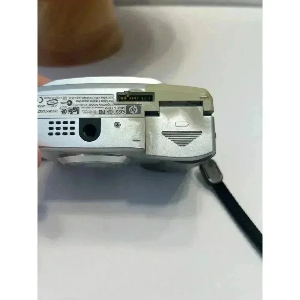 HP Photosmart 735 LCD Display 3.2MP Digital Camera w 3x Optical Zoom Parts Only